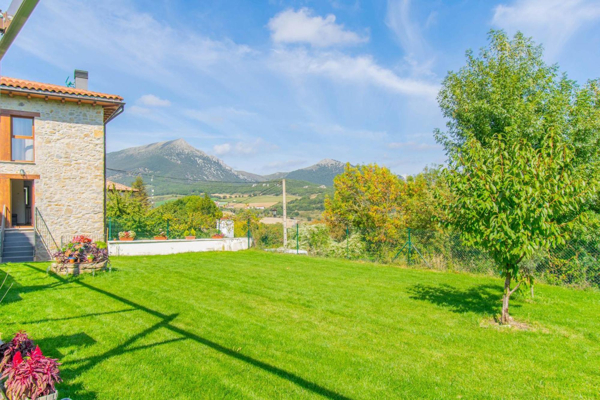 Acogedora Casa Rural Con Jardin Y Barbacoa Proxima A Pamplona Ilzarbe Eksteriør billede