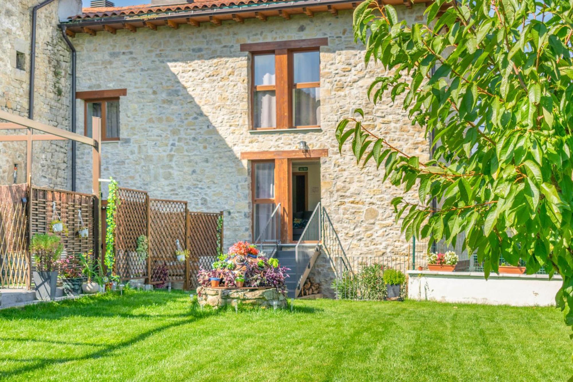 Acogedora Casa Rural Con Jardin Y Barbacoa Proxima A Pamplona Ilzarbe Eksteriør billede